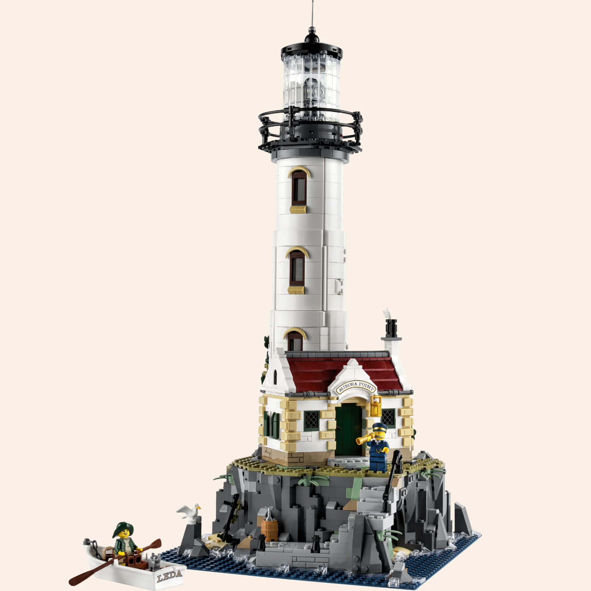 Motorized Lighthouse 21335